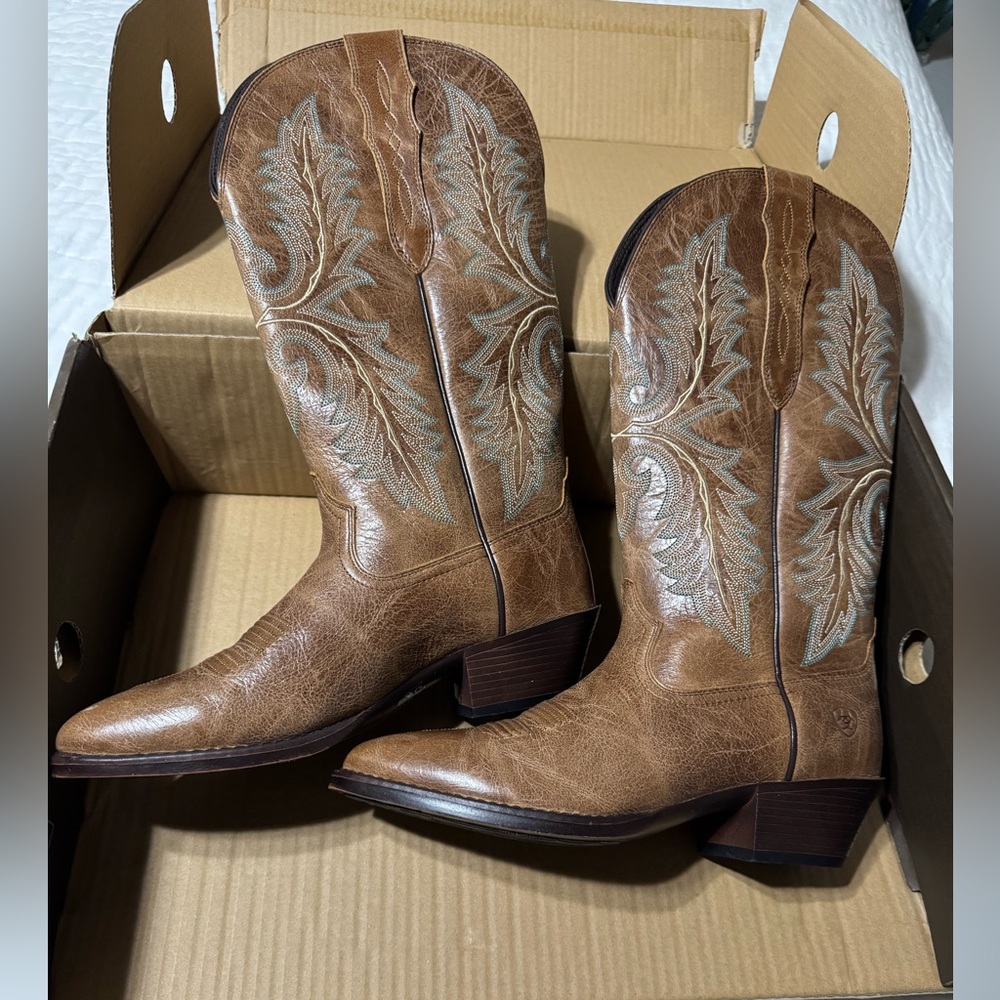 Ariat Tan Leather Western Boots - New